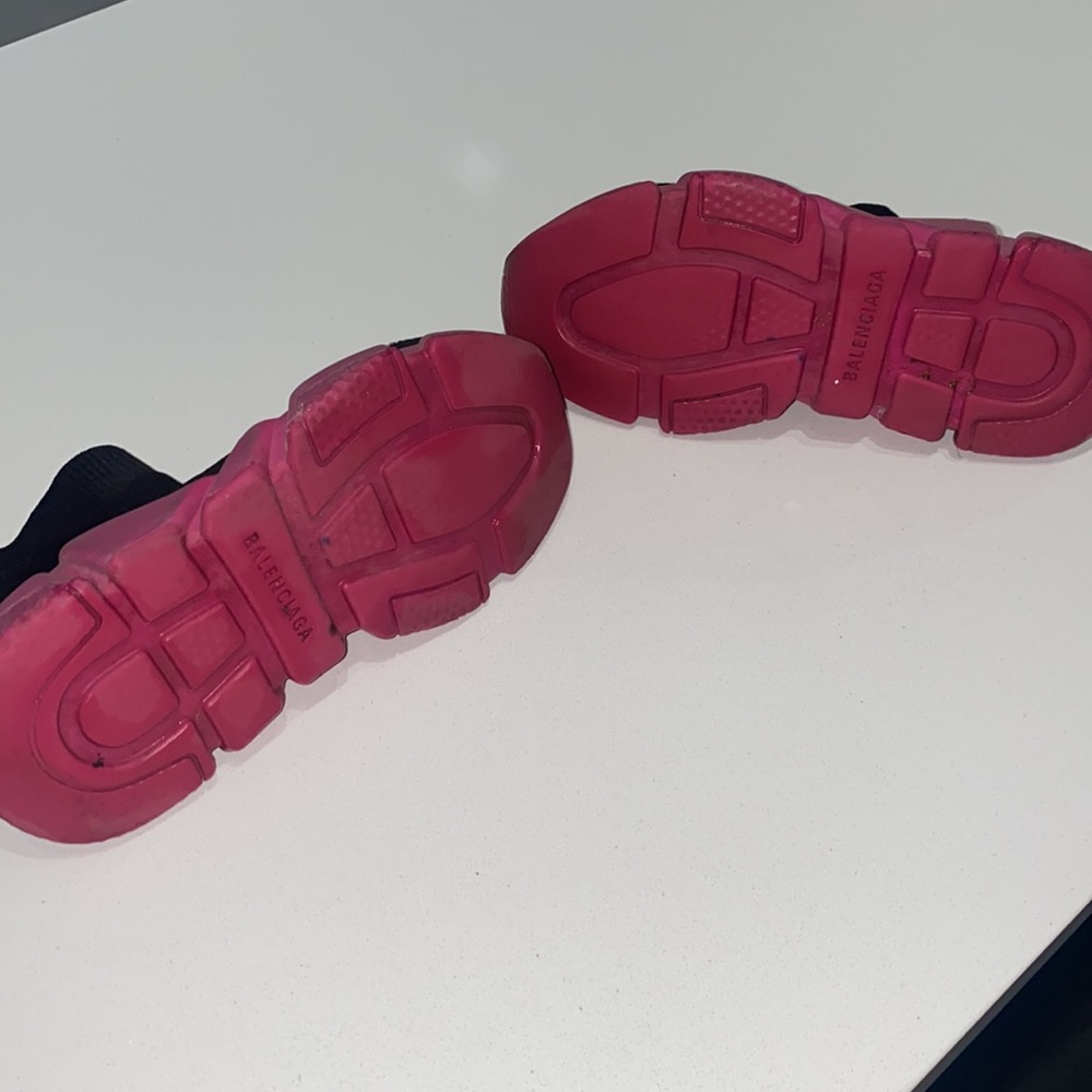 Balenciaga - Picture 5 of 5